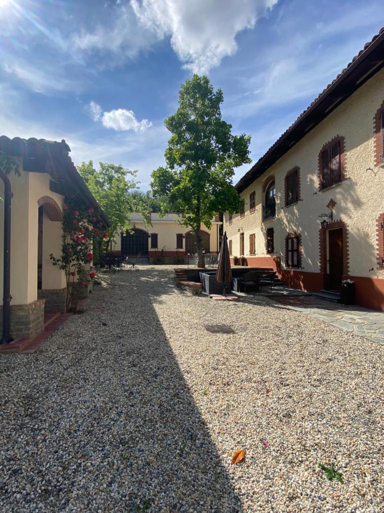 Piemonte Country House Agliano Terme Exteriör bild